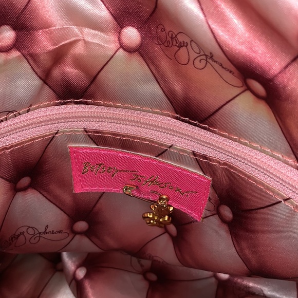 VINTAGE BETSEY JOHNSON IVORY LEATHER LARGE PURSE - Picture 11 of 14